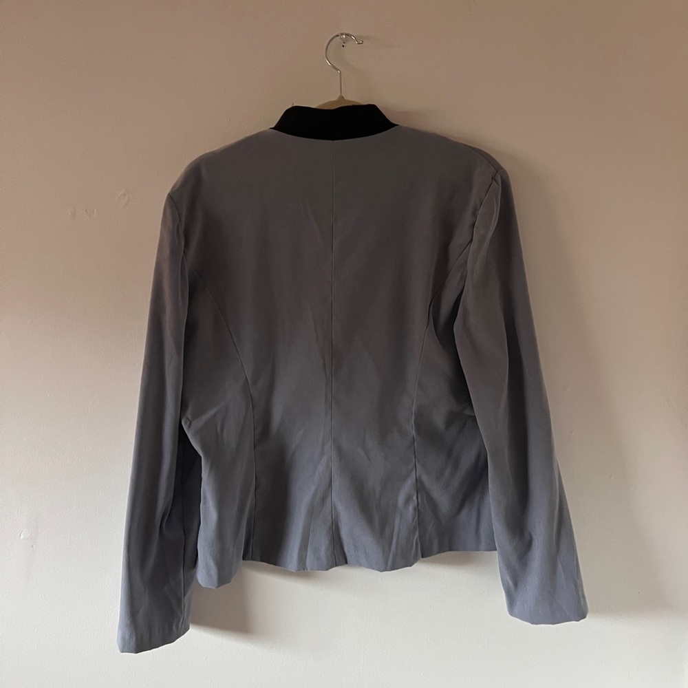 Vintage Black and Gray Leather Jacket - Picture 2 of 5